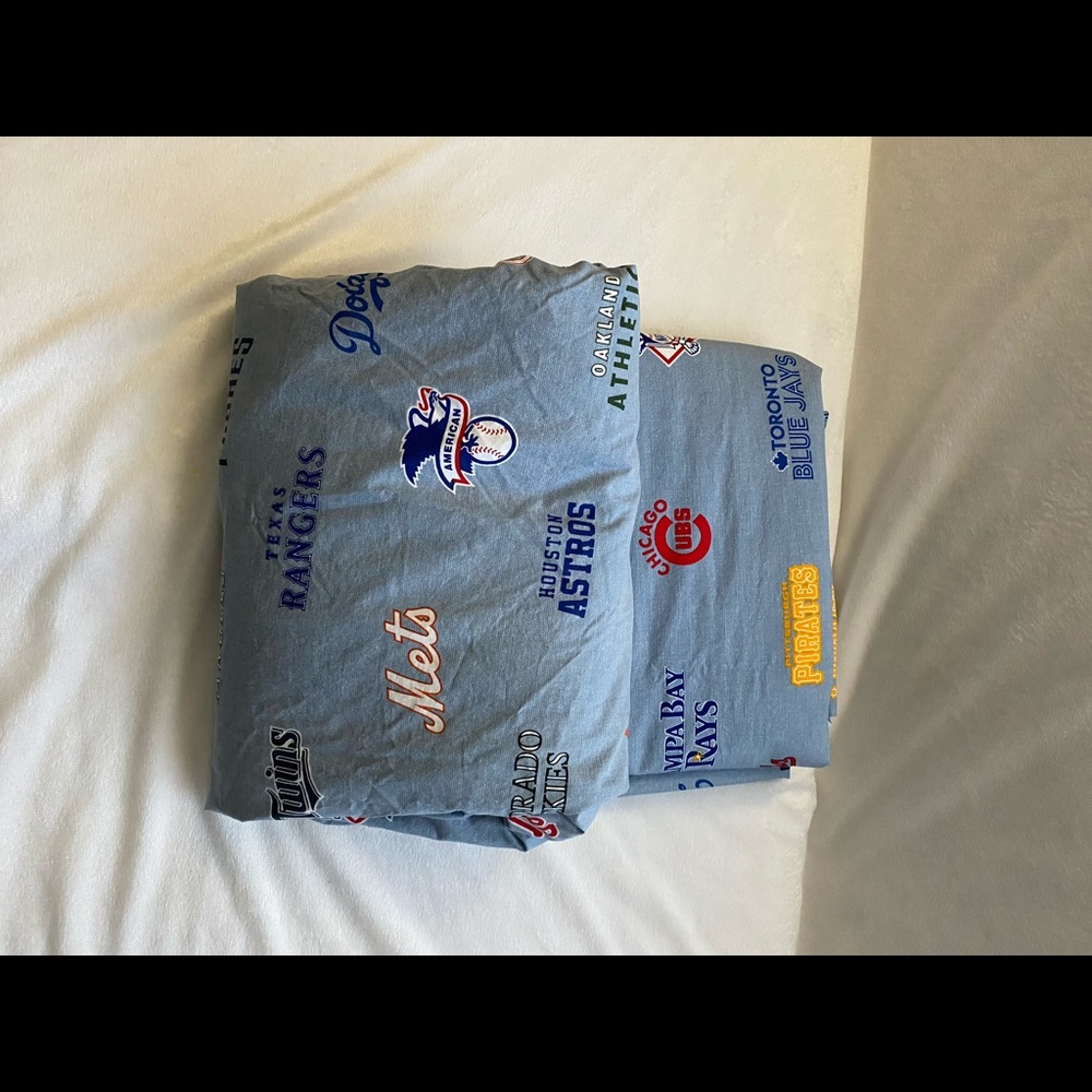 2 Pottery Barn Teen Major League Baseball Logo Queen Flat &Fitted Sheets blue.